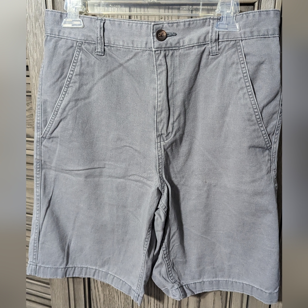 Gray shorts